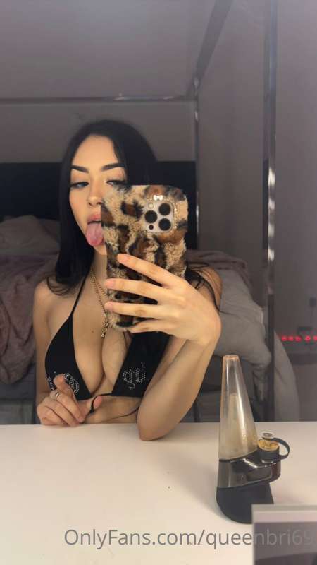 lol why my titties look so big in this pic
