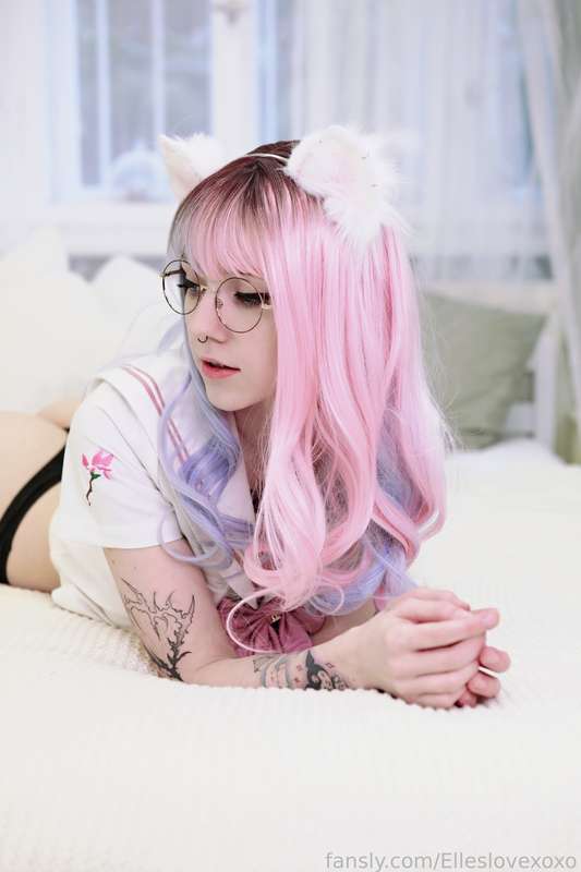 Elleslovexoxo - Fansly - 19 Apr, 2024 1