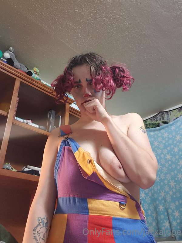 Did a sad clown look and decided sad clowns deserve to feel .. 1