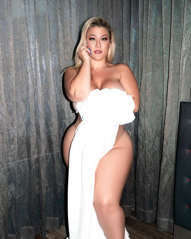 ALuhstyWorld: @ryleerabbit  Unlock the full uncensored set +.. 1