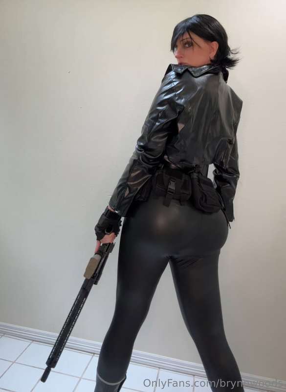 Eat the pussy or else !  Vigilantism is immoral , but it sur.. 15