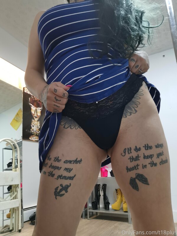 I know you'd all love to see you my dress ;) 2
