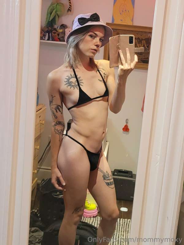 I can make micro bikinis now shits gunna be hot 1