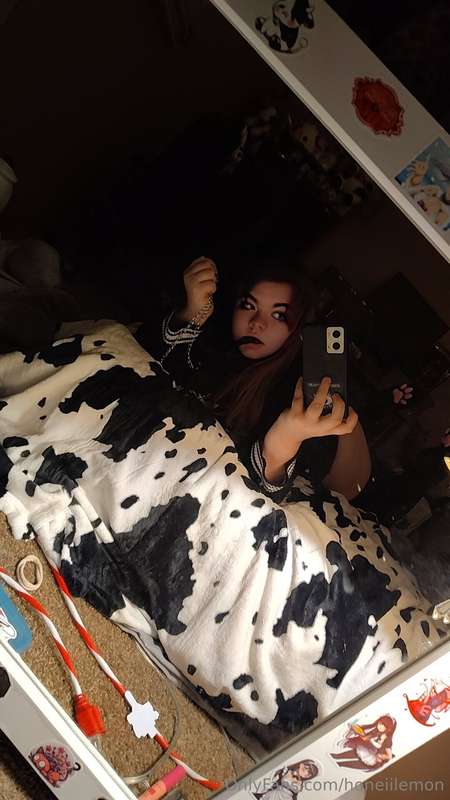 Wanna cum in this kitty? 6