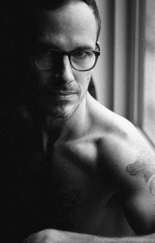 Photo series by Seattle photographer William Denson. @wmjden.. 13
