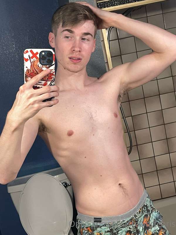 Been getting back into working out, maybe I’ll become a Twun.. 2