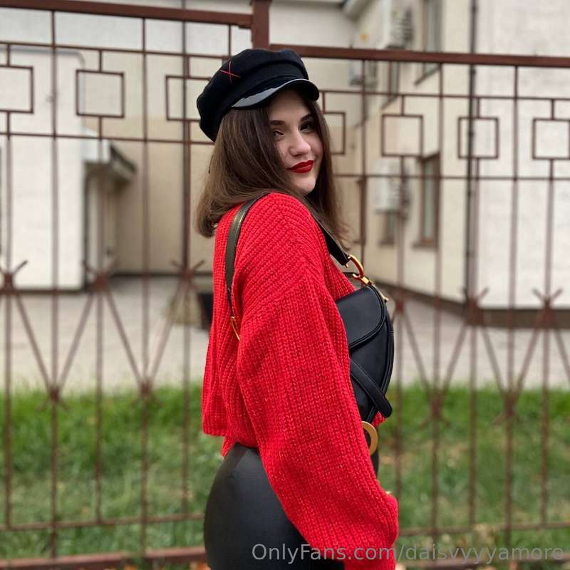 Do you like a woman in red? 🔥 Or does this make you wonder w..