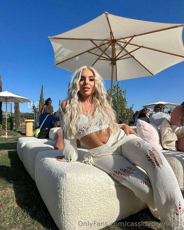 ☀️ Just another sunny day with me, who's joining? 😘