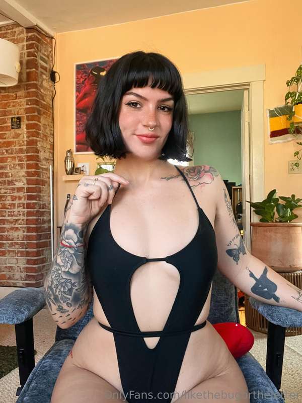 new content coming soon! 💝 i’ve been getting a lot of solo c.. 3