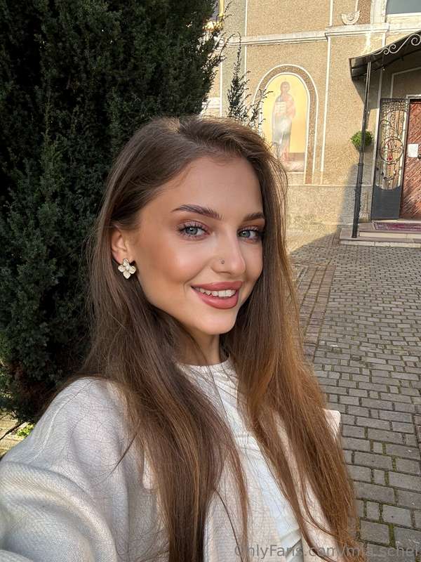 😁