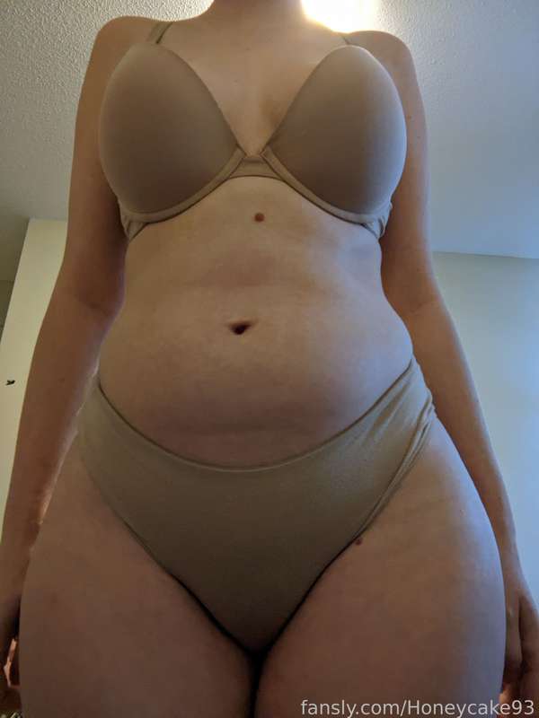 Honeycake93 - Fansly - 10 Feb, 2022 10