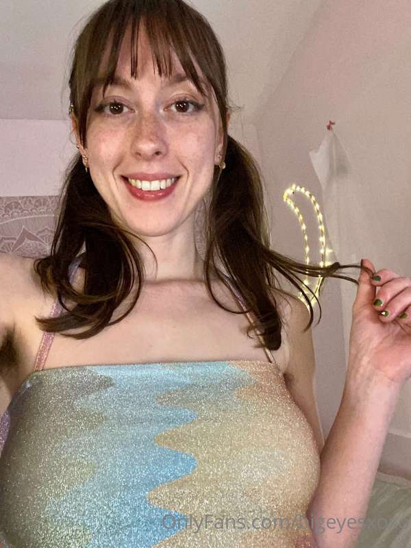 gonna livestream on cb now 🥰