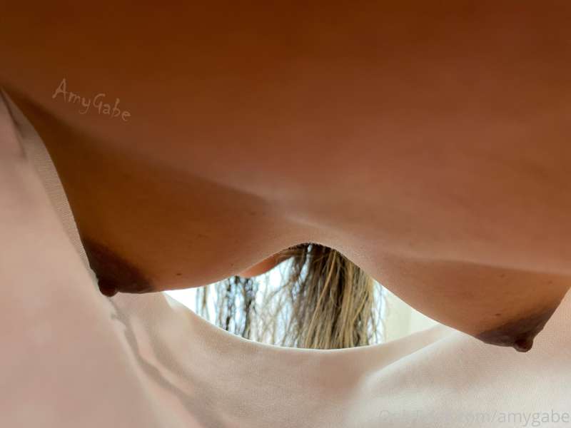 Thought I’d do something different for Tittie Tuesday and do.. 6