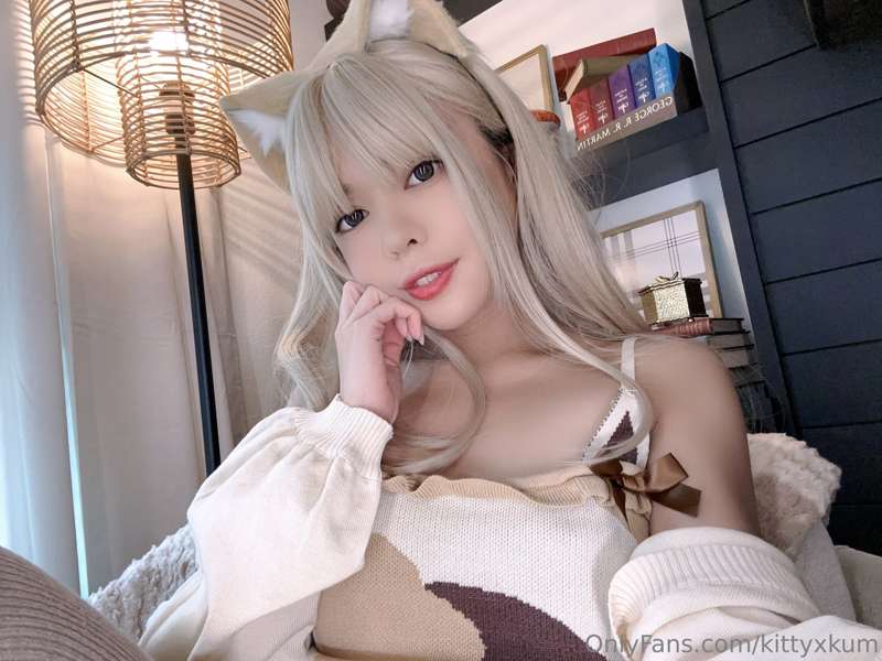 ready to breed me master?
─── ･ ｡ﾟ♡: .♡ . ♡ ｡ﾟ･ ───
full set.. 4
