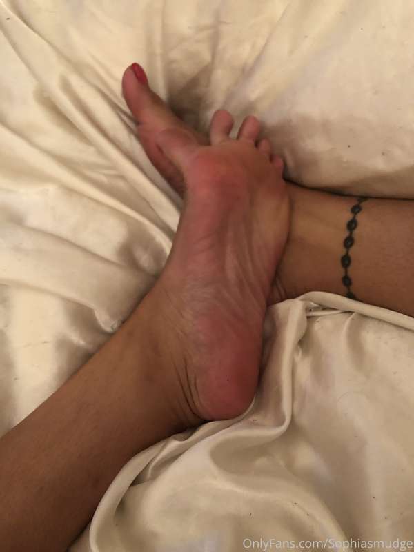 Few close up photos of those soles 🦶🏾 1