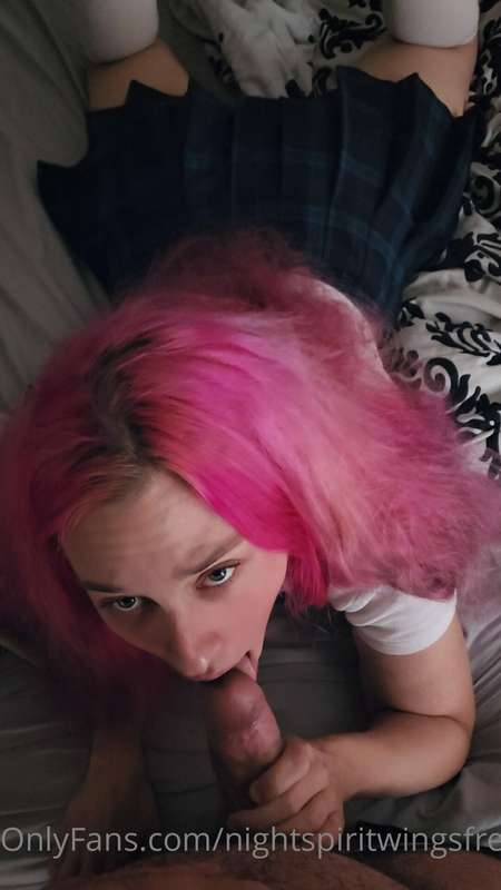 Come enjoy this three plus minute of me servicing my Alpha ;..