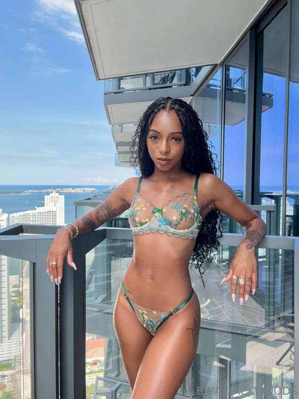 Briabackwoods - Onlyfans - 23 Jul, 2024 5