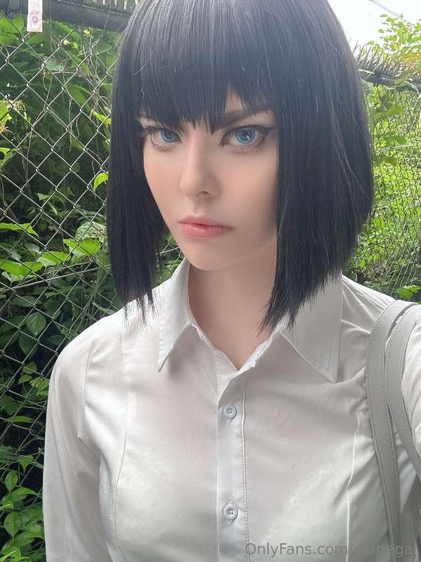 Wanna take Satsuki on a date?💙💙