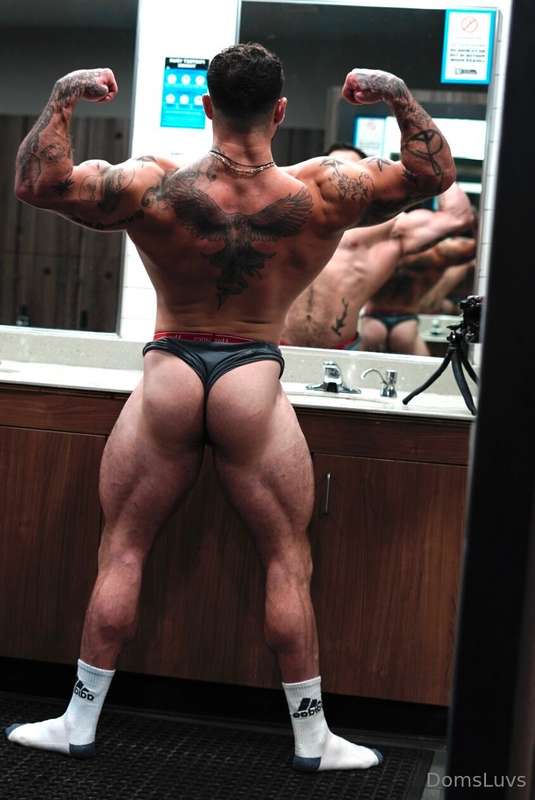 Guess I’ve been hitting legs too much 😅 1