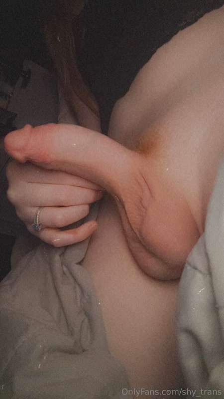 Watch this girl dick get bigger and bigger 👀♥️ 3