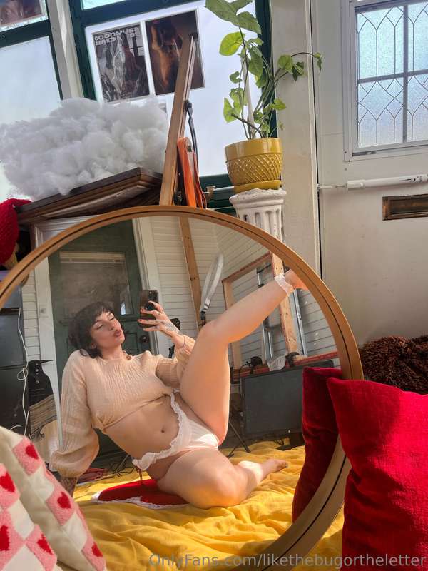 am i cutie pie in this outfit? ❤️🥰just sent out the solo vid.. 3