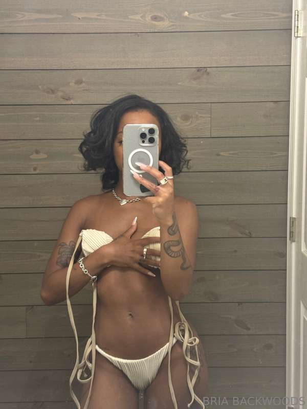 tan girl 5