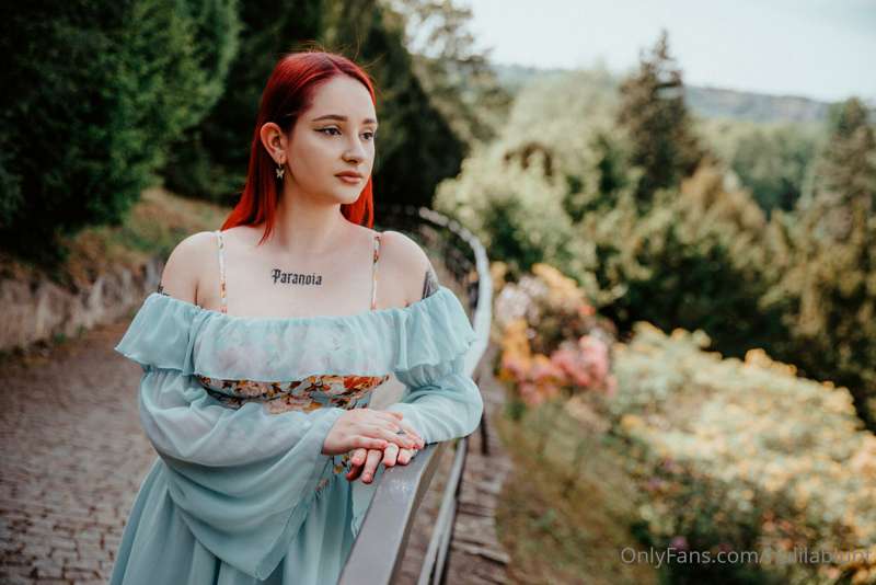 Our second photoshoot with Fotium. Summer is so beautiful 🌹🌷.. 14
