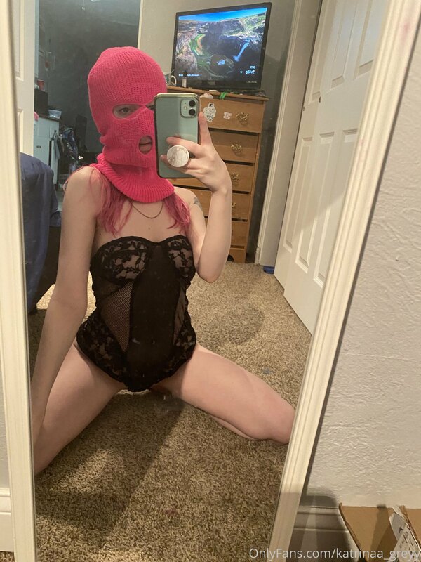 good morning? do you guys wanna see me uncovered? also thoug.. 3