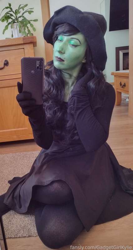 Gadgetgirlkylie - Fansly - 09 Oct, 2023