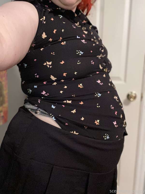 Happy Fat Fuck Friday!! 

I may not be the most active on he.. 1
