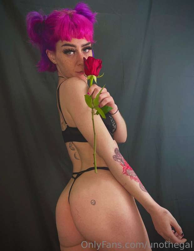 ✨🍑🤪Hey sexy! Hope your day has been peachy so far today 😛🍑✨