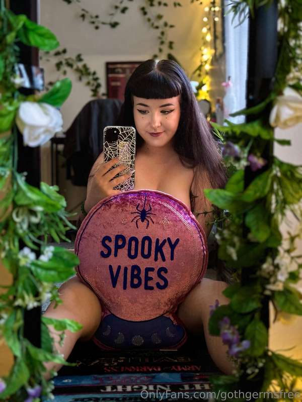 spooky vibes 🔮✨👻 3