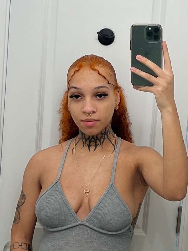 Hey sexy ppl! This is my official post announcing my return...