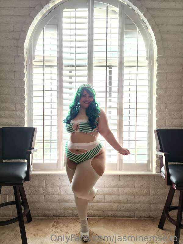 Starbucks Siren Photoset ☕️✨️

All Photosets are available f.. 7