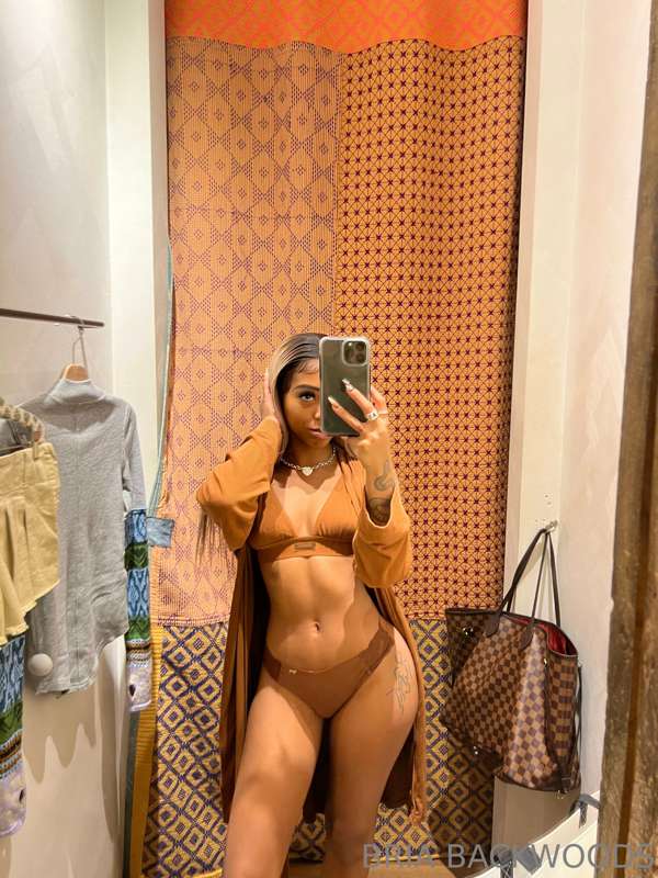 Briabackwoods - Onlyfans - 04 Nov, 2022 3