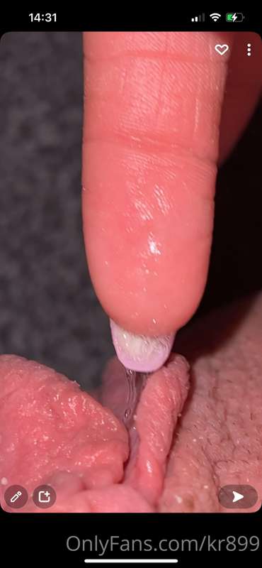 Think u could handle my tight pussy😈💦