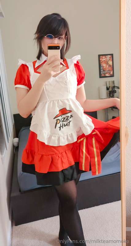 Some Pizza Hut Girl while I'm working on my newest set, it's.. 2