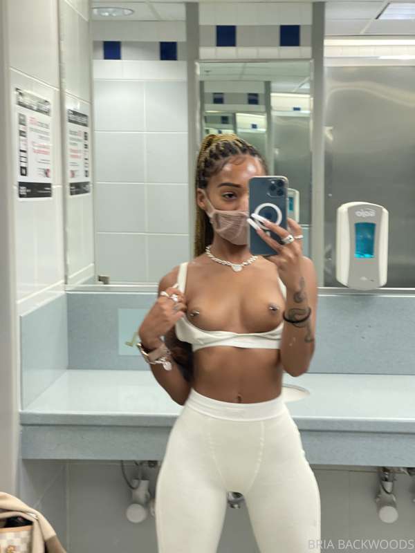 😉 4