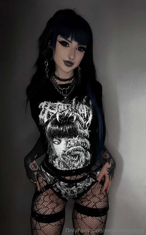 Emmamaybyte - Onlyfans - 16 Feb, 2025 15