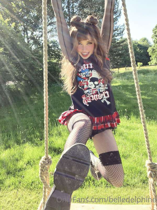 Please swing me !! 🥺 11