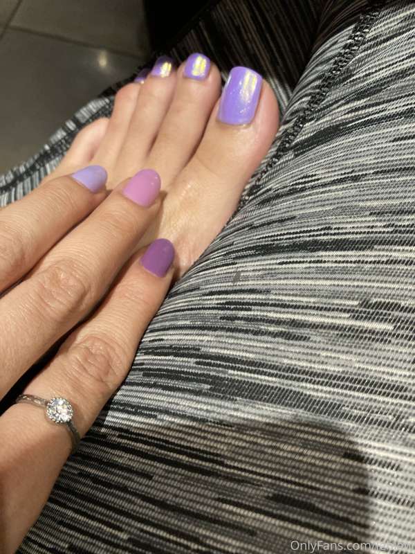 😈💜 what do u think ? 11