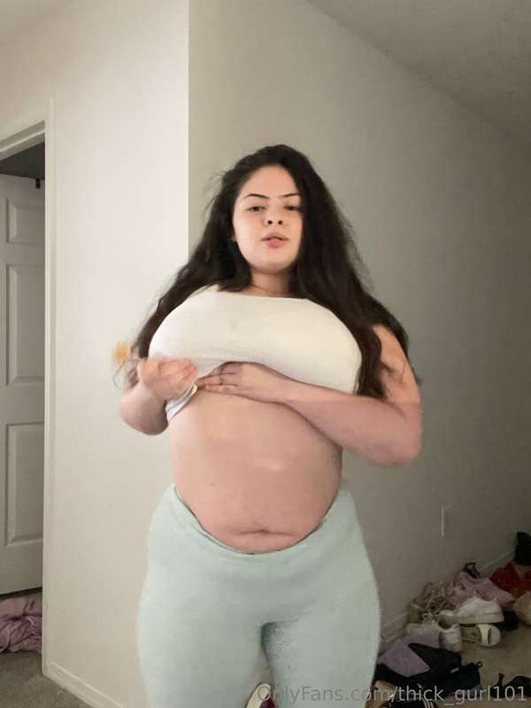 Thick_Gurl101 - Onlyfans - 02 Feb, 2025 18