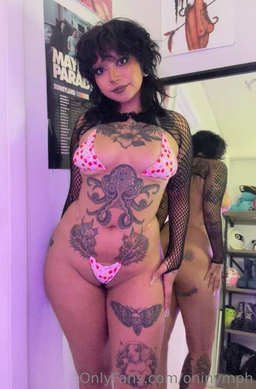 In love w this bikini!! 18