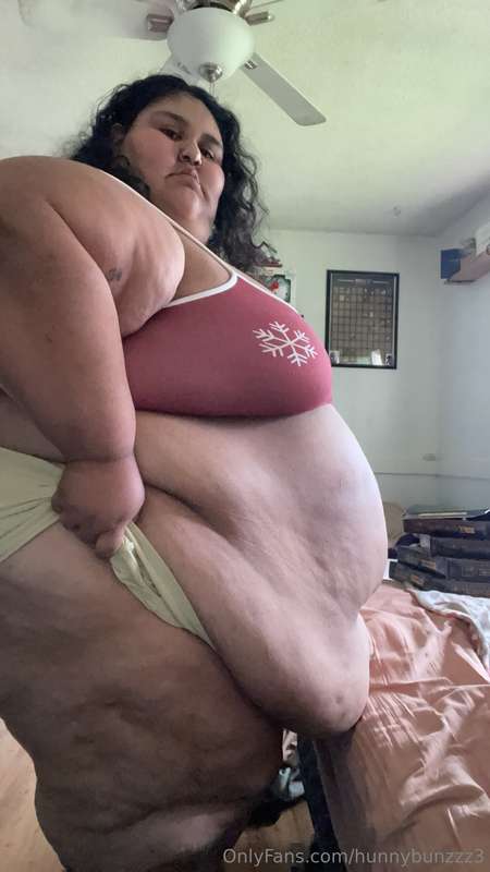 Heheh sooo big and heavy 😇 getting harder and harder to gigg.. 1
