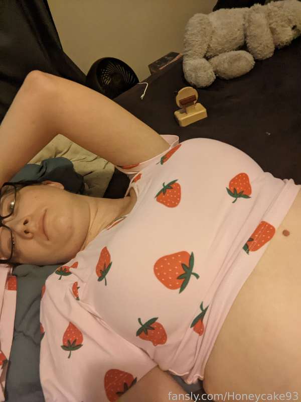 Honeycake93 - Fansly - 18 Dec, 2022 84