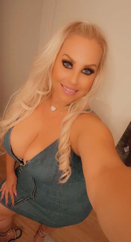 😘