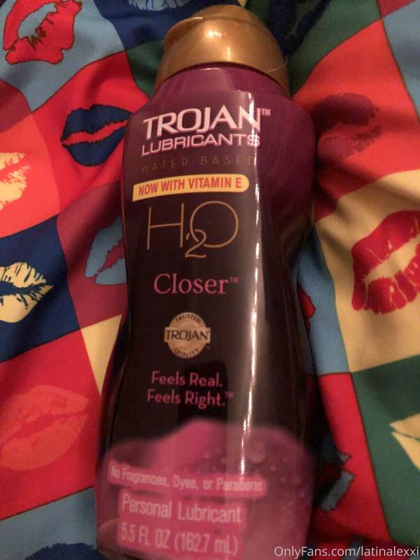 I can’t wait to pour this all over my Pussy 🍑🔥💋💋💋💦OMG don’t ..