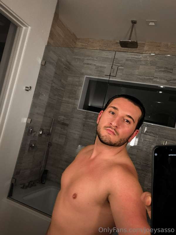 get naked with me 👀