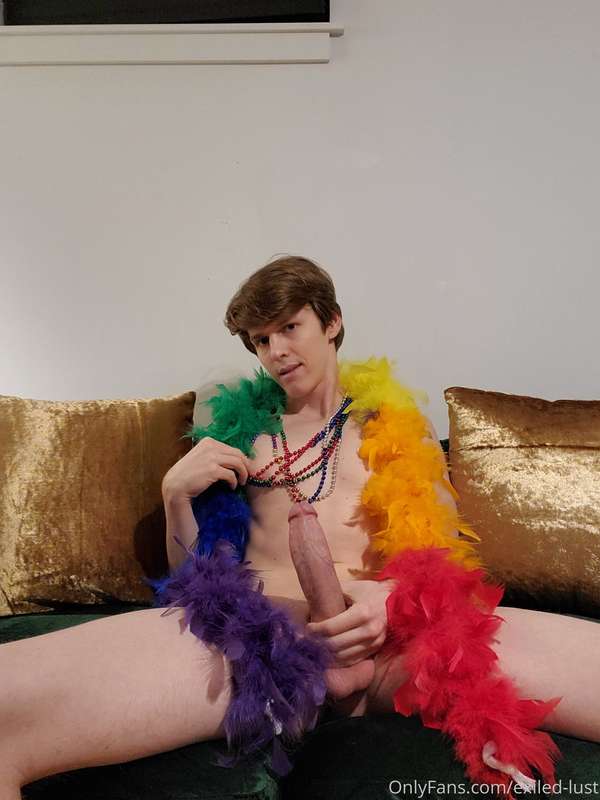 How about a little color for your evening tonight?  Thinking.. 4