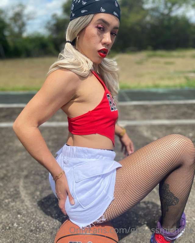¿Me acompañas a la cancha? ⛹️‍♀️🔞🥵🏀❤️ 6